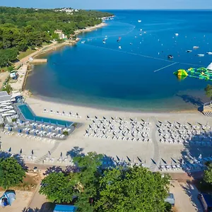 **** Vakantiepark Campsite Lanterna Mobile Homes Mediteran Kamp Kroatië